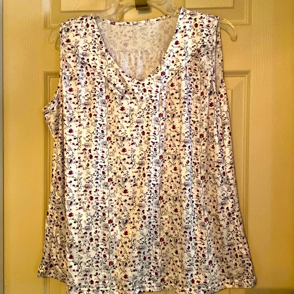 Sleeveless soft white with red & black